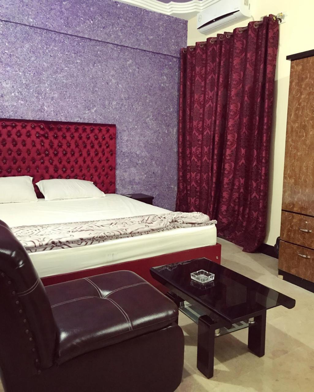 Hotel Second Home Karachi Exterior photo