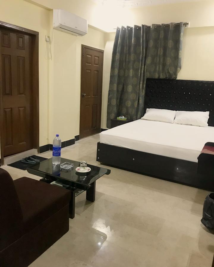 Hotel Second Home Karachi Exterior photo