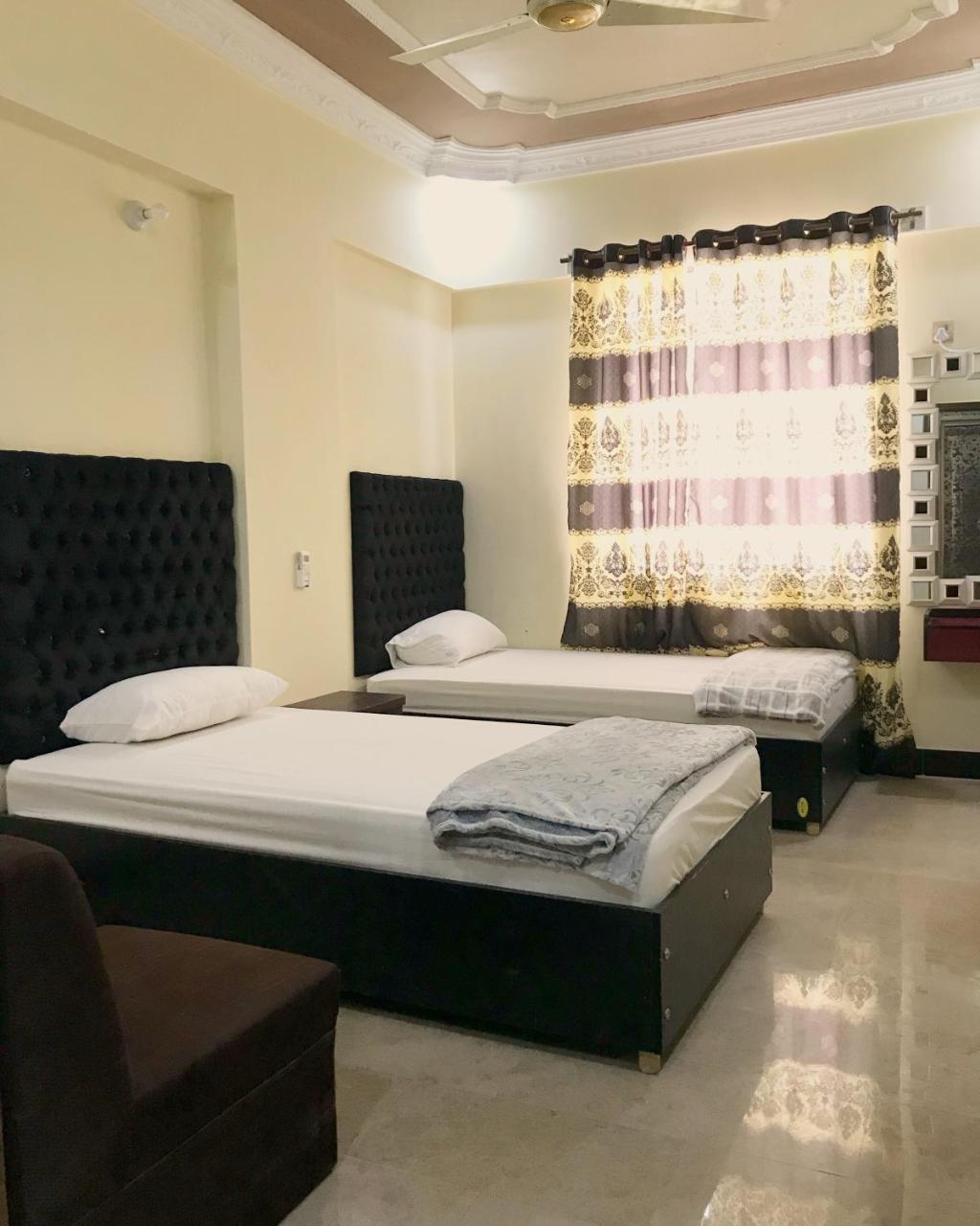 Hotel Second Home Karachi Exterior photo