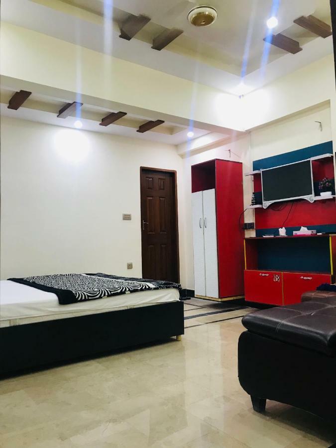 Hotel Second Home Karachi Exterior photo